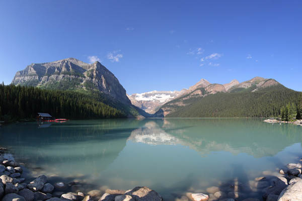 panorama of lake louise
